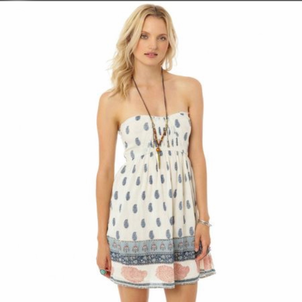 COPY - Strapless Summer Dress by O'Neill